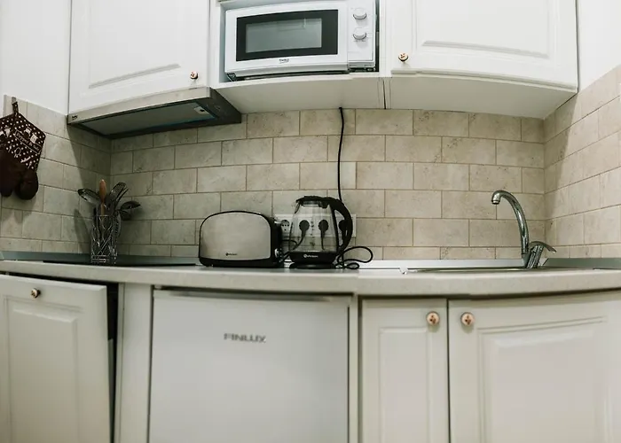 Brassai Square Apartment